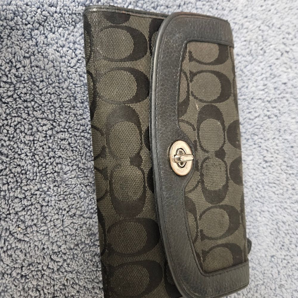 Coach long wallet